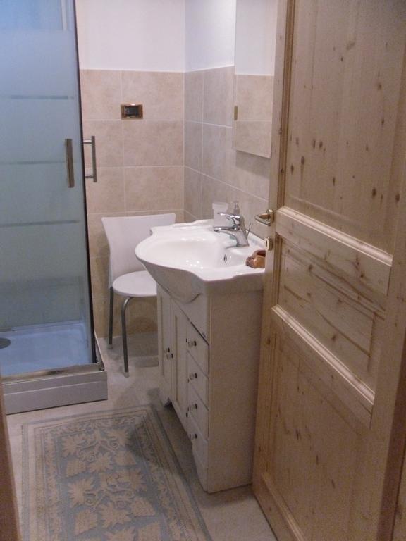 B&B Fragus E Saboris De Sardigna Sadali Номер фото